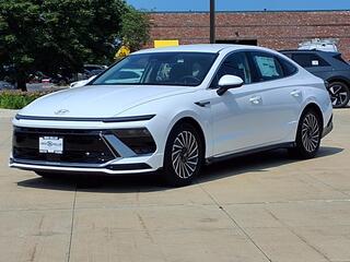 2025 Hyundai Sonata Hybrid for sale in Peoria IL