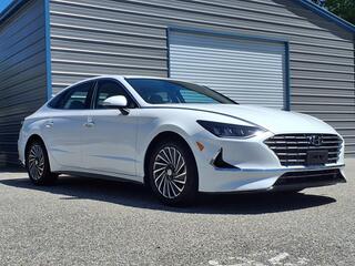 2022 Hyundai Sonata Hybrid