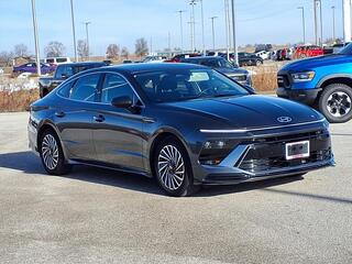 2024 Hyundai Sonata Hybrid