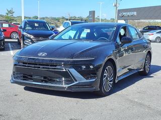 2024 Hyundai Sonata Hybrid