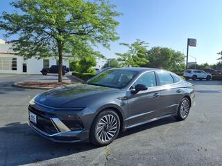 2024 Hyundai Sonata Hybrid