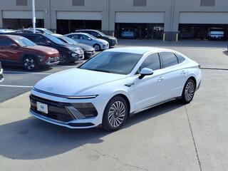 2025 Hyundai Sonata Hybrid for sale in Somersworth NH