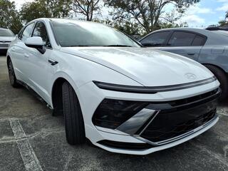 2024 Hyundai Sonata Hybrid for sale in Cocoa FL