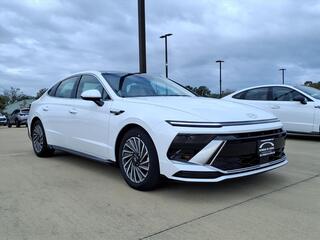 2026 Hyundai Sonata Hybrid