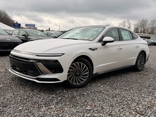 2026 Hyundai Sonata Hybrid