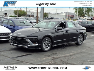 2025 Hyundai Sonata Hybrid for sale in Florence KY