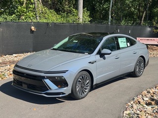 2025 Hyundai Sonata Hybrid