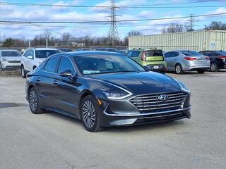 2023 Hyundai Sonata Hybrid for sale in Beavercreek OH