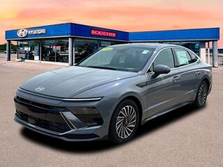 2025 Hyundai Sonata Hybrid for sale in Janesville WI