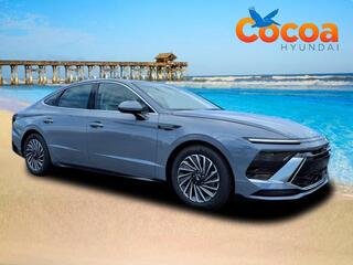 2025 Hyundai Sonata Hybrid for sale in Cocoa FL