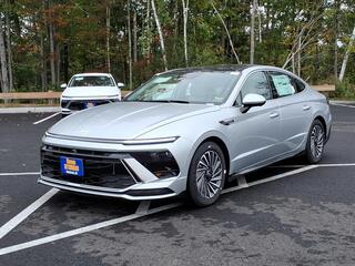 2025 Hyundai Sonata Hybrid for sale in Westbrook ME