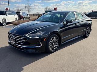 2021 Hyundai Sonata Hybrid for sale in Janesville WI