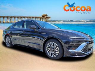 2025 Hyundai Sonata Hybrid