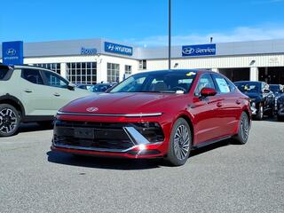 2025 Hyundai Sonata Hybrid for sale in Westbrook ME