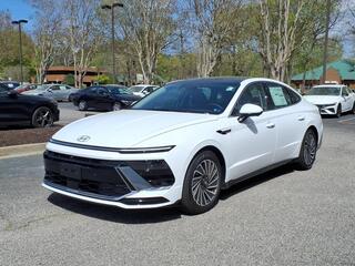 2026 Hyundai Sonata Hybrid