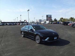 2024 Hyundai Sonata Hybrid