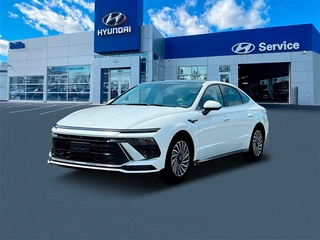 2025 Hyundai Sonata Hybrid for sale in North Haven CT