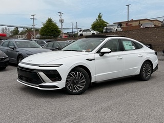 2025 Hyundai Sonata Hybrid