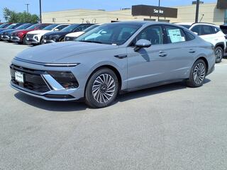 2025 Hyundai Sonata Hybrid for sale in Council Bluffs IA