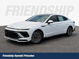 2026 Hyundai Sonata Hybrid for sale in Mount Hope WV