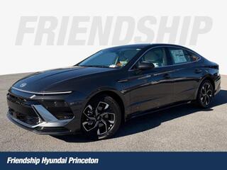 2025 Hyundai Sonata for sale in Mount Hope WV