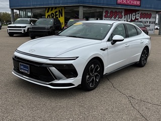 2024 Hyundai Sonata for sale in Janesville WI