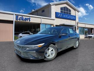 2025 Hyundai Elantra for sale in Denton TX