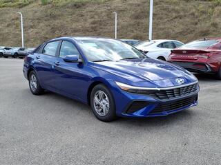 2025 Hyundai Elantra for sale in Paola KS