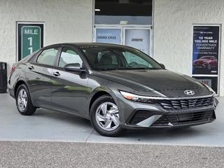 2025 Hyundai Elantra