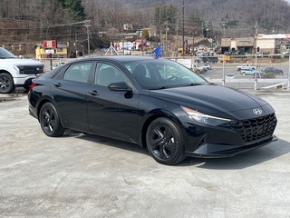 2022 Hyundai Elantra