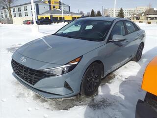 2021 Hyundai Elantra Hybrid