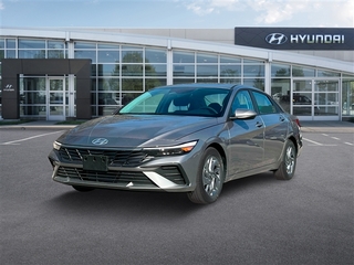 2024 Hyundai Elantra for sale in Waukesha WI