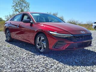 2025 Hyundai Elantra for sale in Triadelphia WV