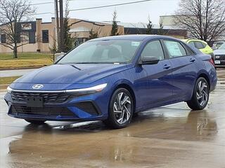 2025 Hyundai Elantra for sale in Peoria IL