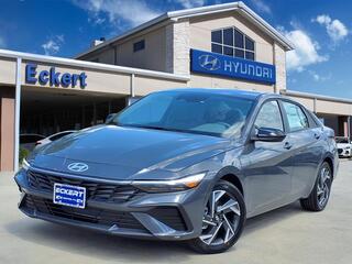 2025 Hyundai Elantra for sale in Denton TX