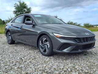 2025 Hyundai Elantra for sale in Triadelphia WV