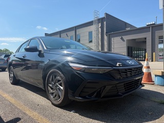 2024 Hyundai Elantra
