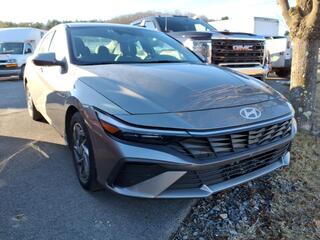 2024 Hyundai Elantra for sale in Beckley WV