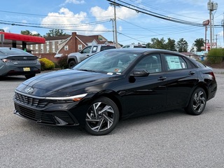 2025 Hyundai Elantra for sale in Mount Hope WV