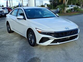 2025 Hyundai Elantra Hybrid for sale in Cocoa FL