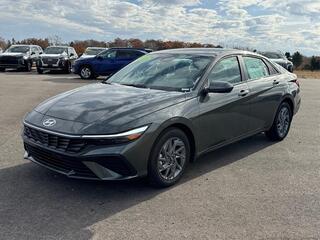 2025 Hyundai Elantra Hybrid for sale in Janesville WI