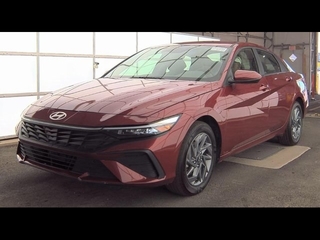 2024 Hyundai Elantra Hybrid