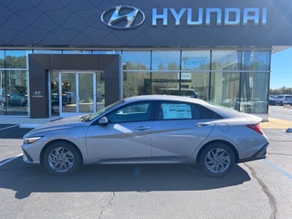 2025 Hyundai Elantra Hybrid for sale in Columbus MS