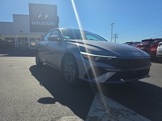 2026 Hyundai Elantra Hybrid