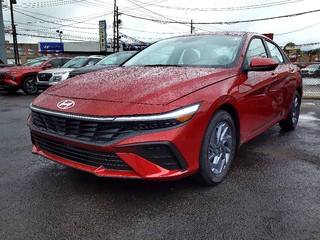2024 Hyundai Elantra Hybrid
