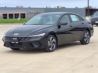 2025 Hyundai Elantra Hybrid for sale in Peoria IL