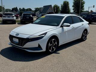 2023 Hyundai Elantra Hybrid for sale in Janesville WI