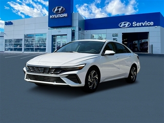 2025 Hyundai Elantra Hybrid for sale in North Haven CT