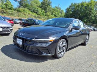 2025 Hyundai Elantra Hybrid