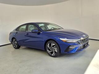 2025 Hyundai Elantra Hybrid